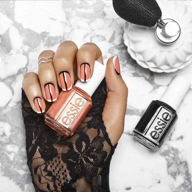 art sur ongles haute for halloween