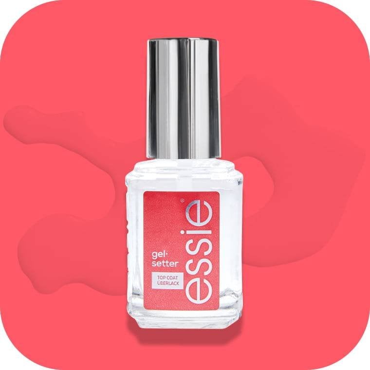Couche de finition style gel gel setter d’essie sur fond rose corail
