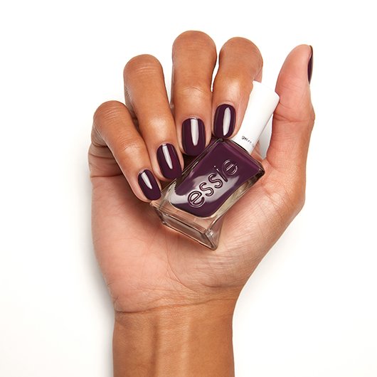 turn n' pose-gel couture-longwear-04-Essie