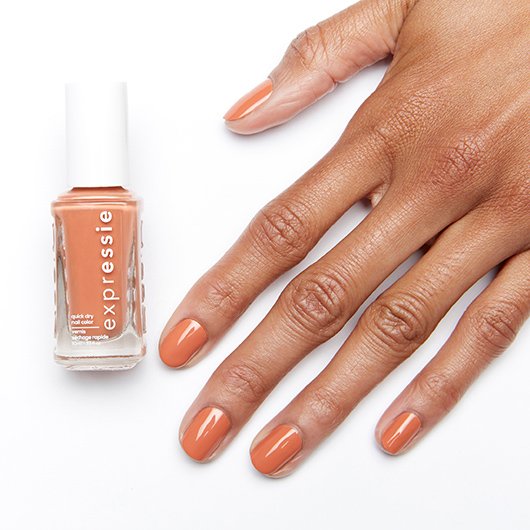 desk mani-expressie-quick dry-04-Essie
