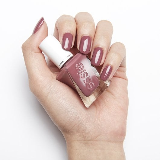 not what it seams-gel couture-longwear-03-Essie