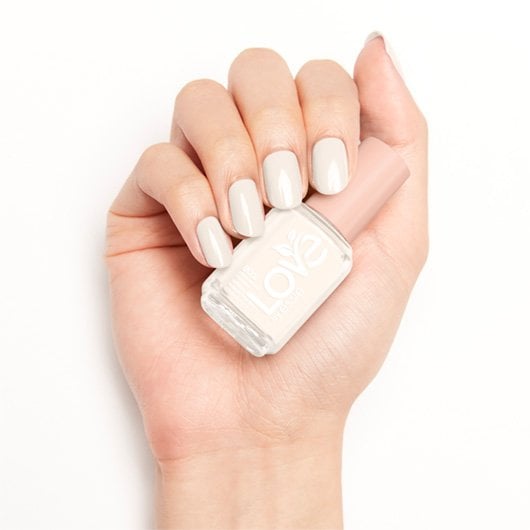 blessed never stressed-essie-base de plantes-03-Essie