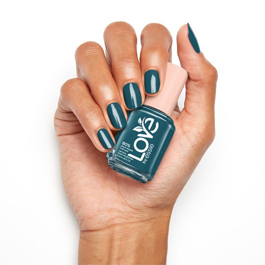 -04-Essie