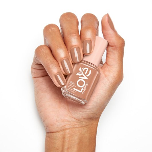 -04-Essie